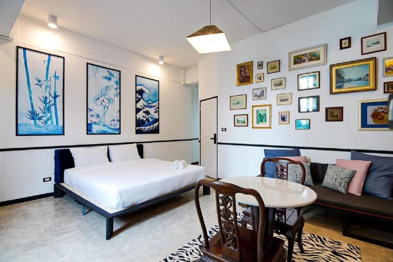 The Character Yaowarat V เดอะ คาแรคเตอร์ เยาวราช 3 Apartment Bangkok Exterior photo